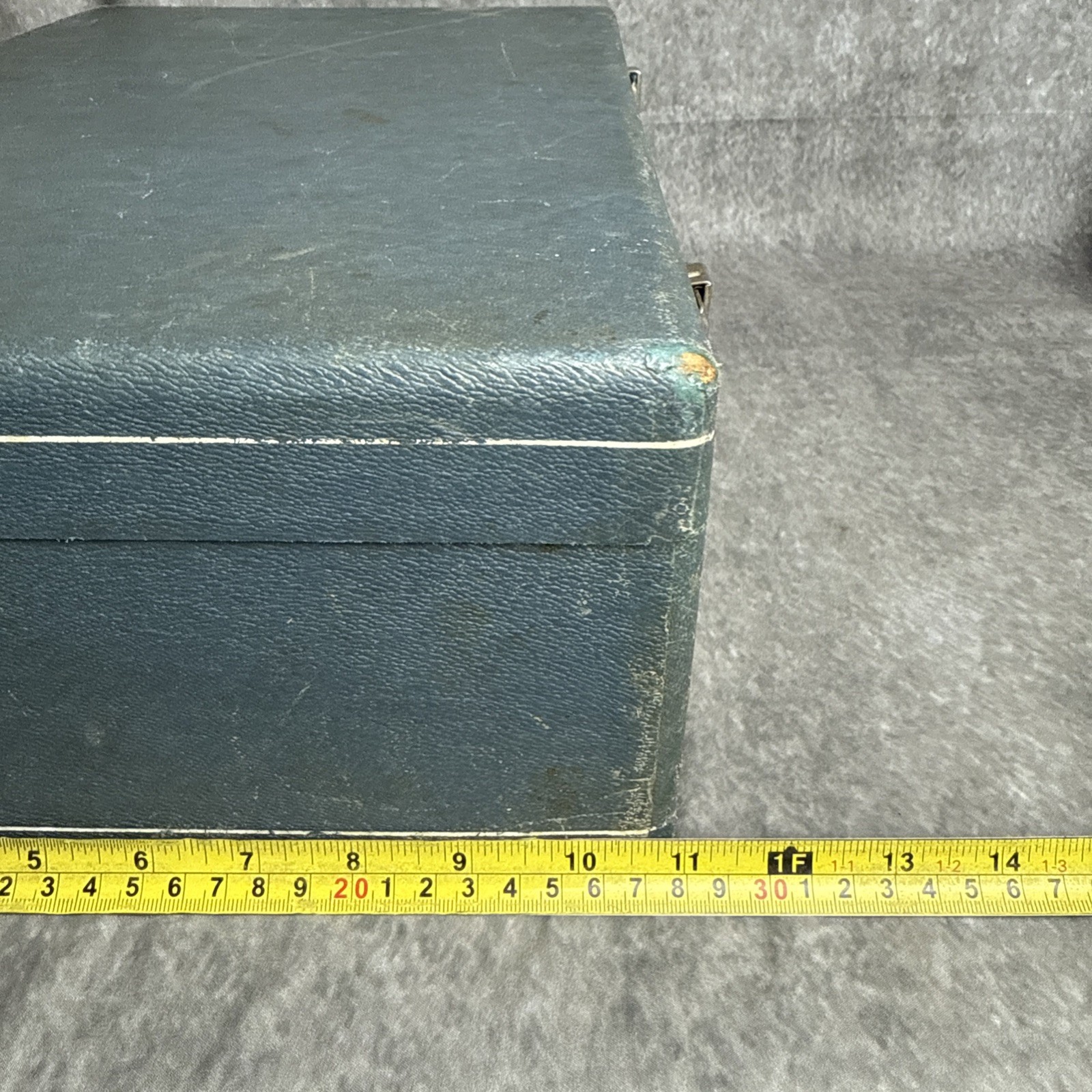 Blue VACATIONER Hardshell Suitcase w/ Flip Up Metal Latch & Bakelite Handle