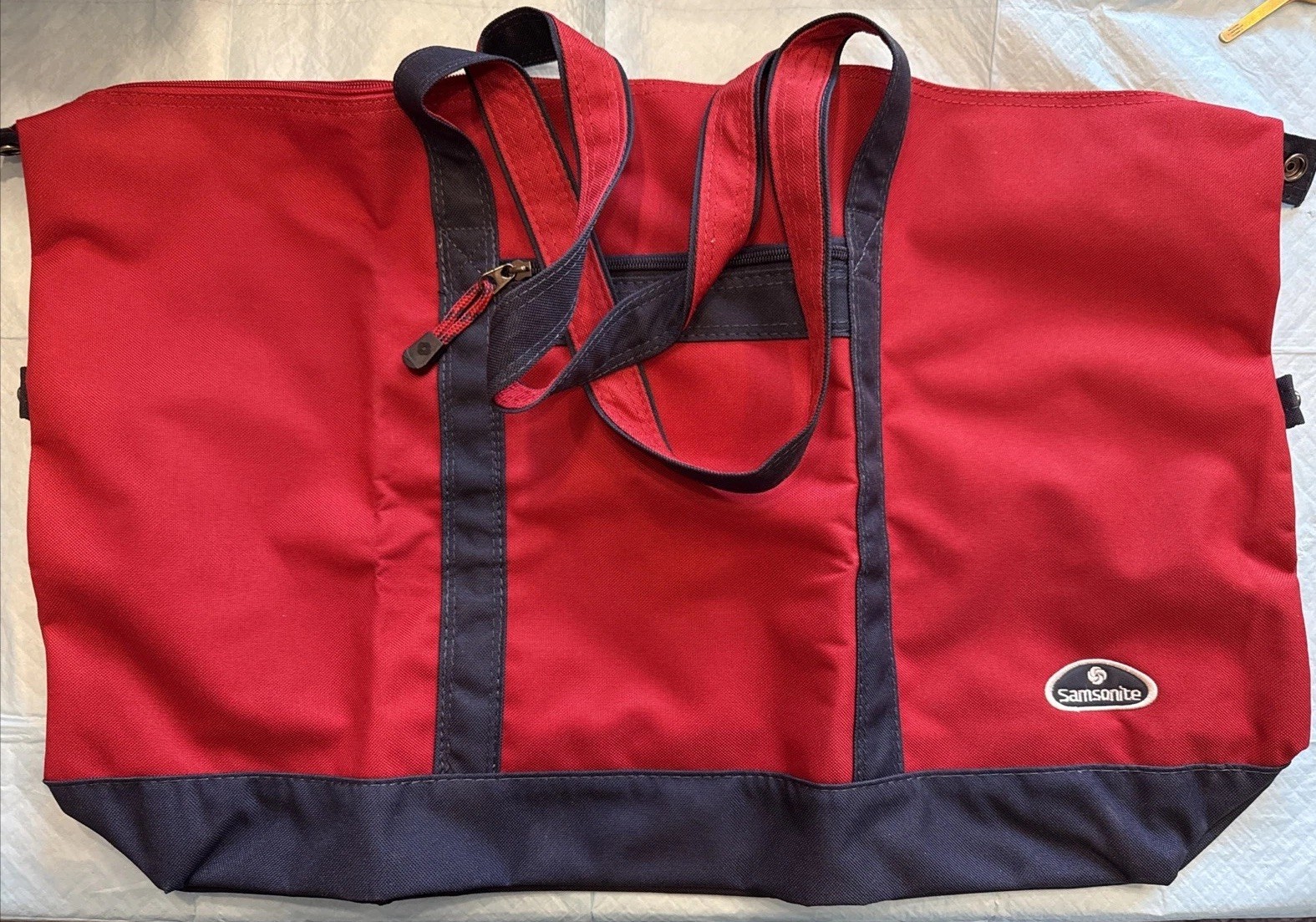 Vintage Samsonite Bag 24″ Red Blue Canvas Travel Tote Carry On Zipper Top