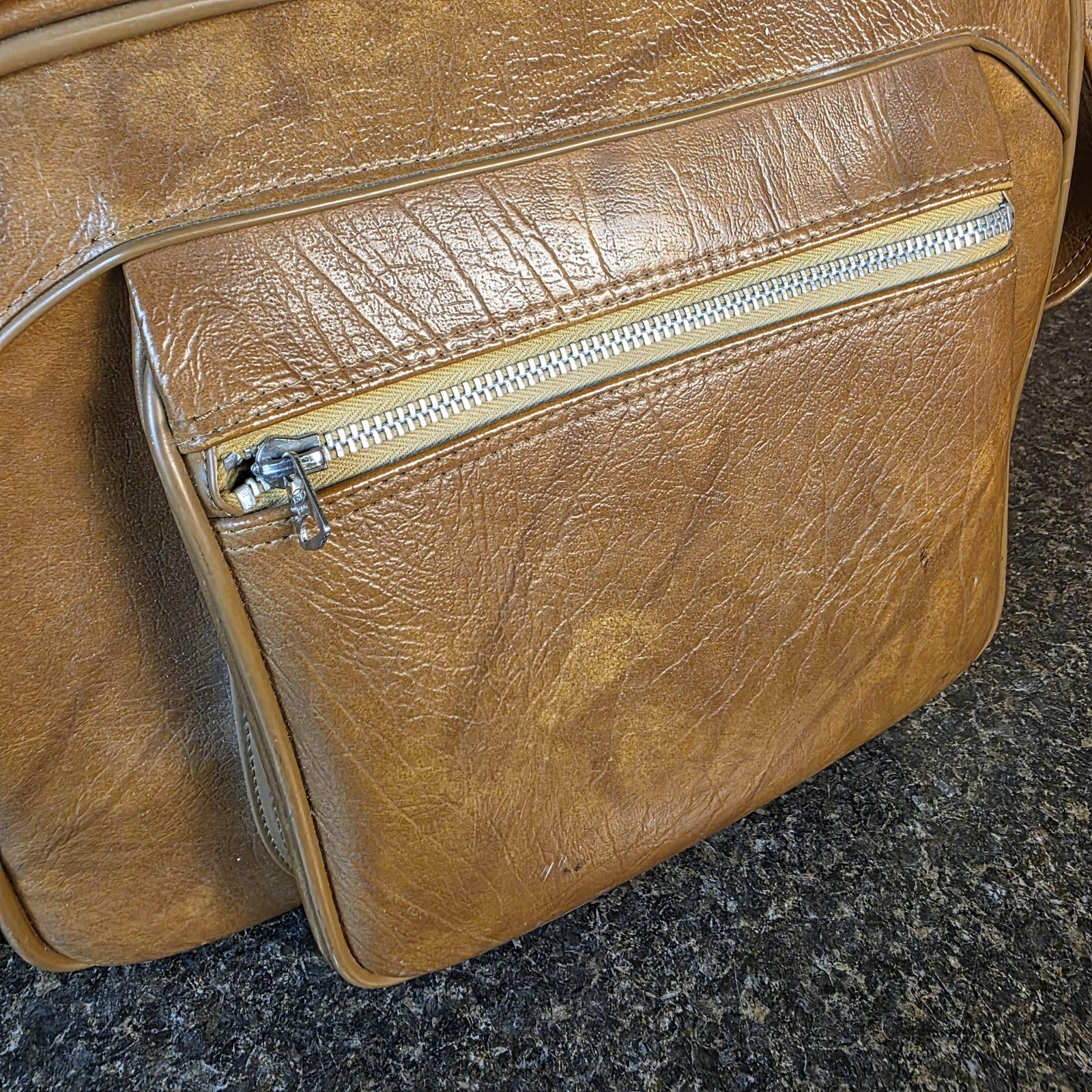 Vintage American Tourister Carry On Shoulder Bag Brown Vinyl Lock Key Made Japan