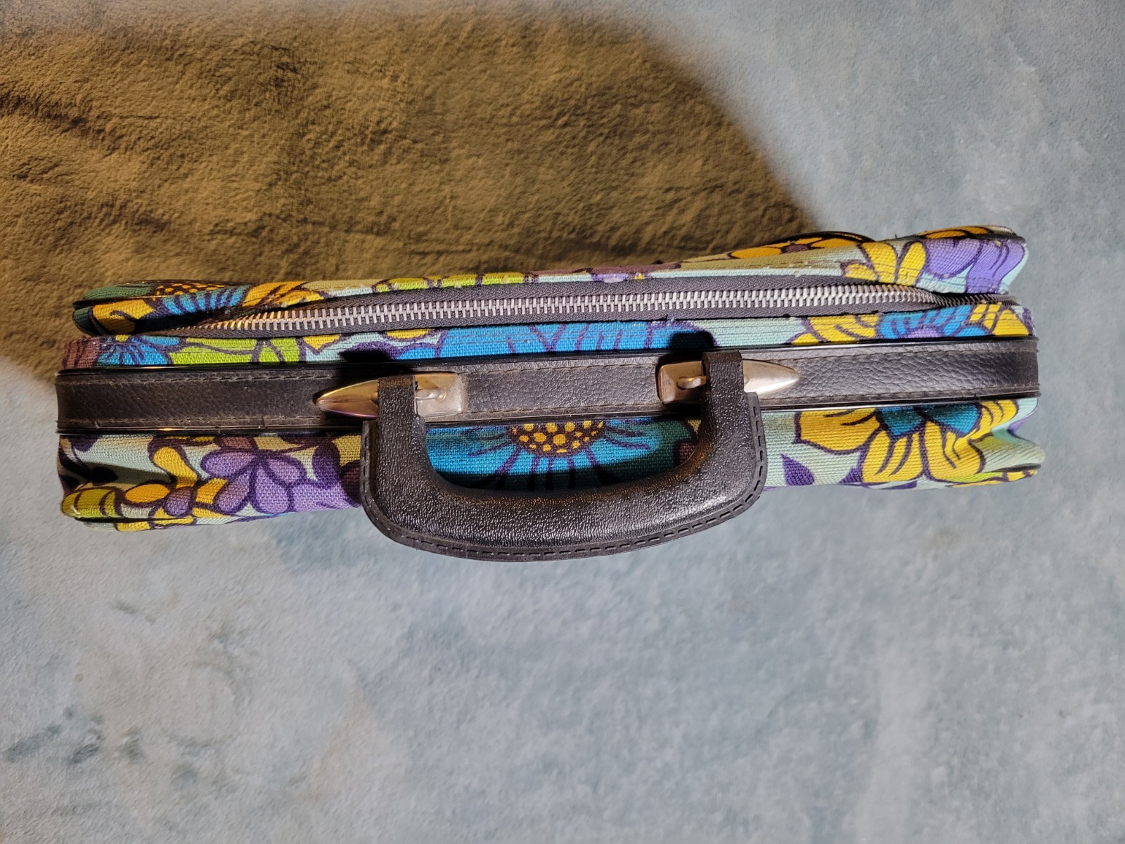 vintage 60s 70s floral suitcase With Key 15x10x4 Great Condition