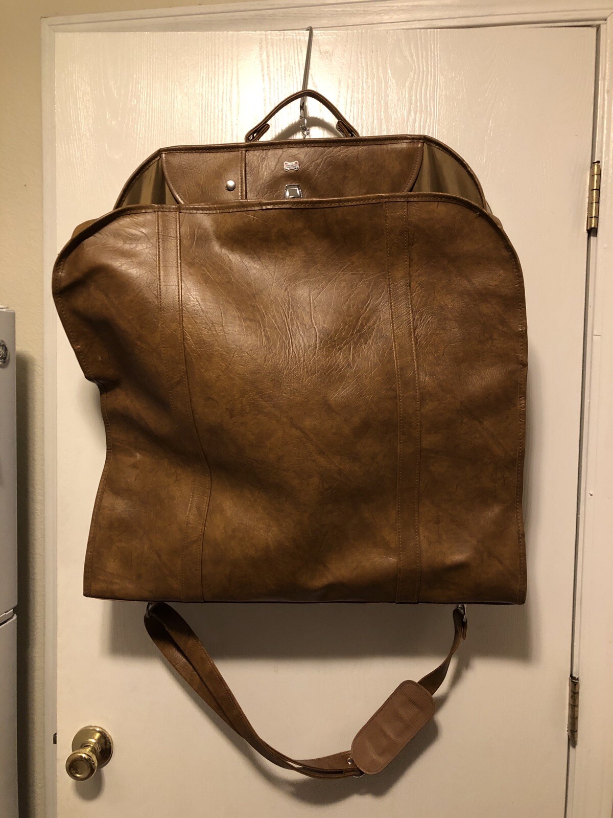 🧳 American Tourister Vintage Garmet Bag Travel Luggage w/ Keys For Lock 🧳