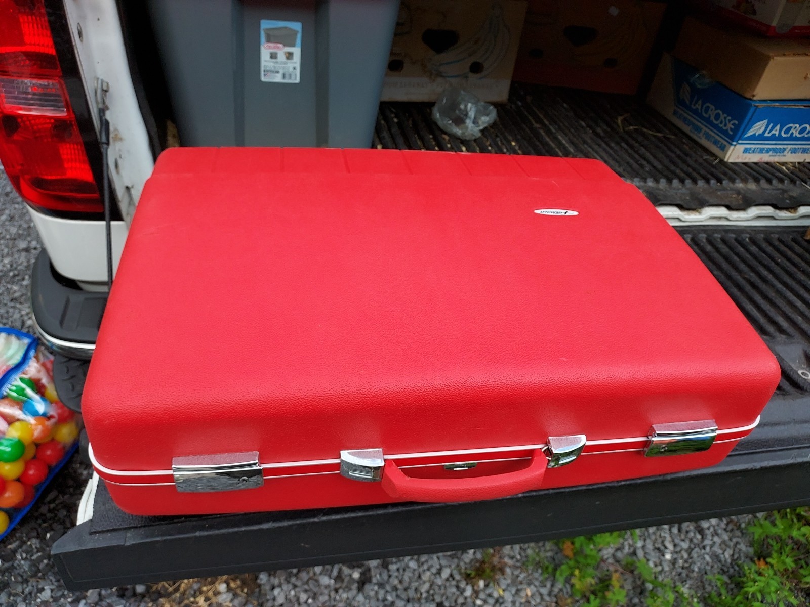 3pc Vtg Sears forecast Hard shell Suitcase/Luggage W/keys