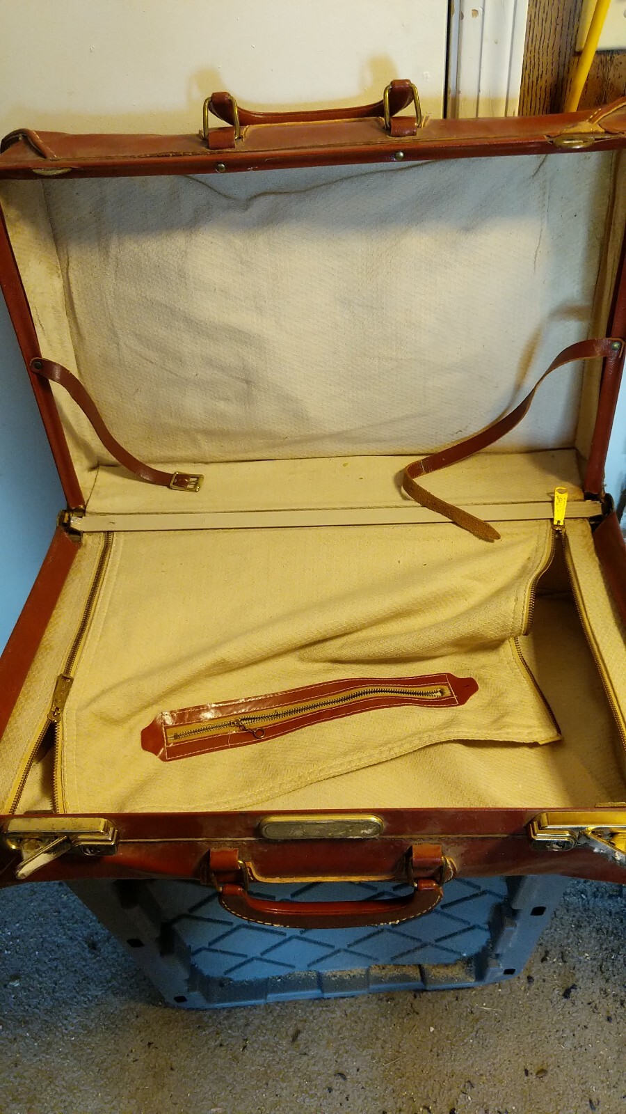 VINTAGE 40-50s TRAVEL TOWNE BROWN LEATHER STITCHED LINED USA MADE 21 X 14 X 7