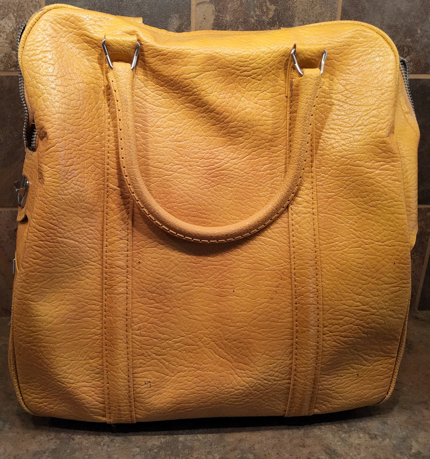 Vintage Amelia Earhart Luggage Carry On Handled Weekend Bag Yellow
