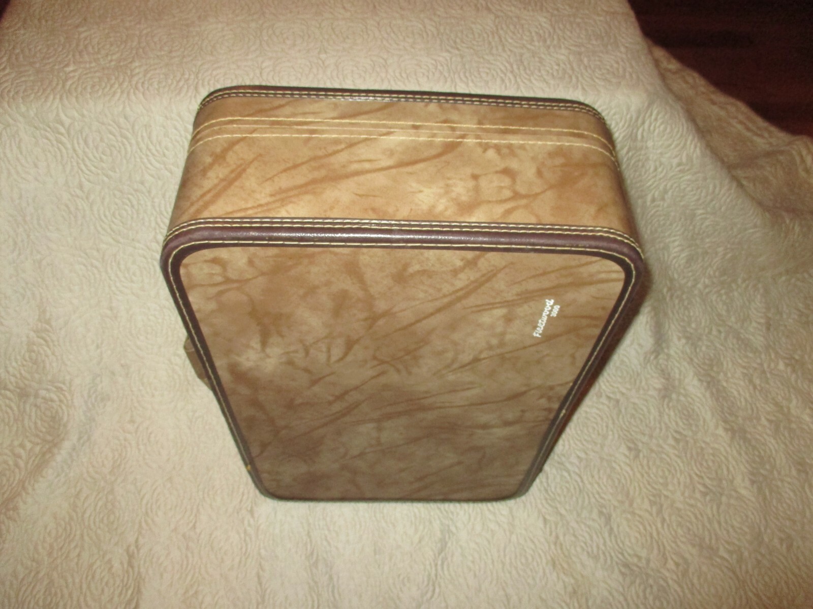 Vintage Fleetwood 3000 ALL LEATHER LUGGAGE 26″ X 7.5″ X 16″