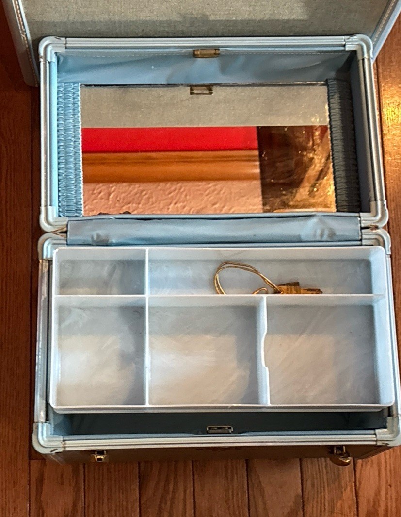 1950s Samsonite Luggage Suitcases Marbled Blue 4 piece wOriginal Bakelite