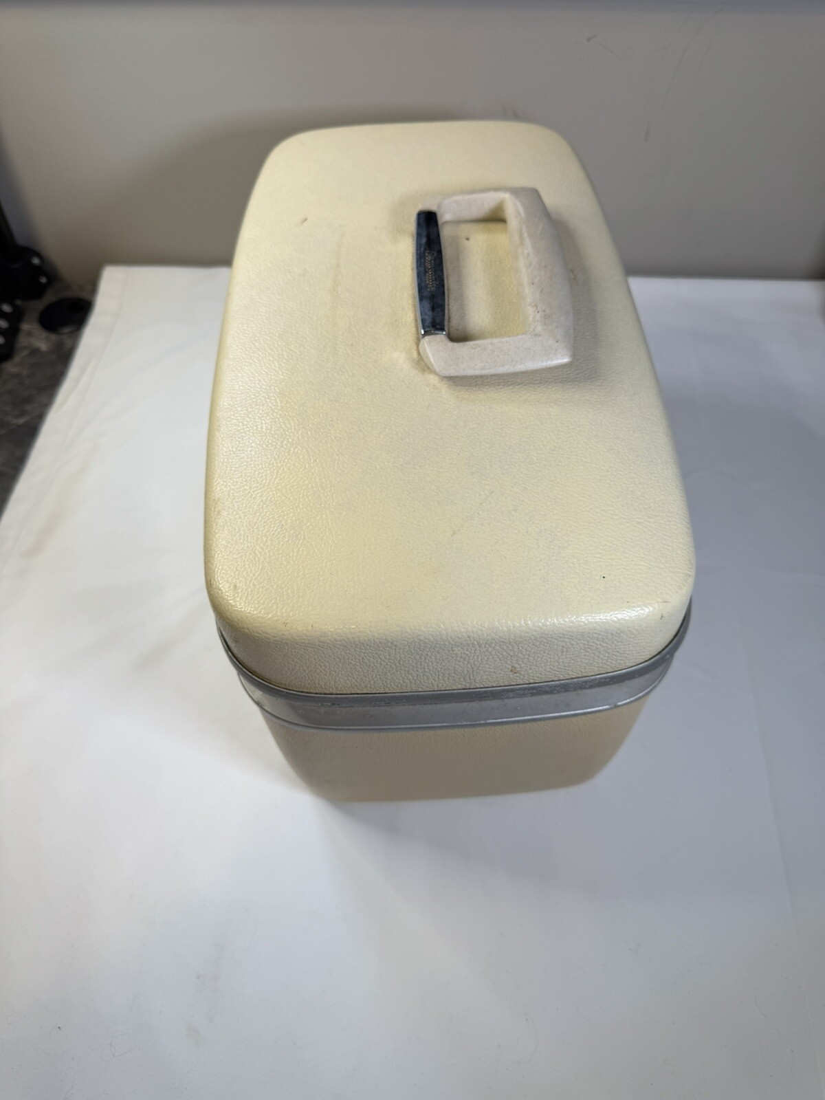 Samsonite Horizon Blue Train Cosmetic Makeup Case Carry On w/Key /Mirror