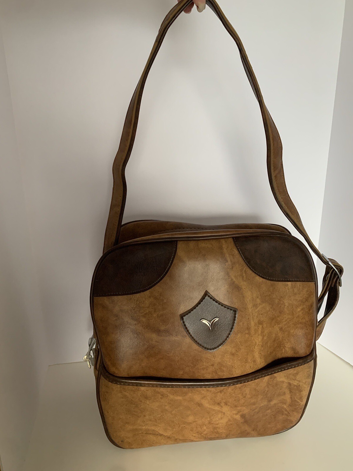 Vintage Airway Industries Brown Leather Shoulder Carry On Bag w/ Shoulder Strap