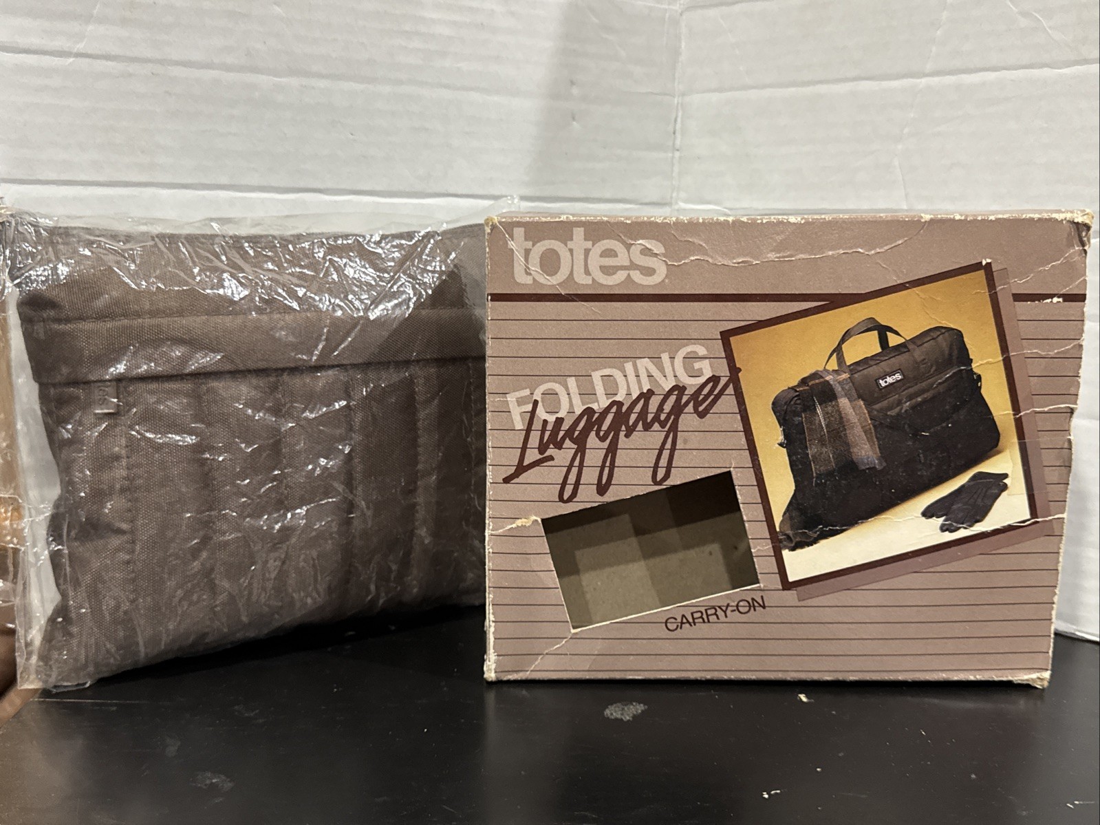 Totes Vintage Brown Nylon Folding Packable Luggage Carry On NOS 20x13x7