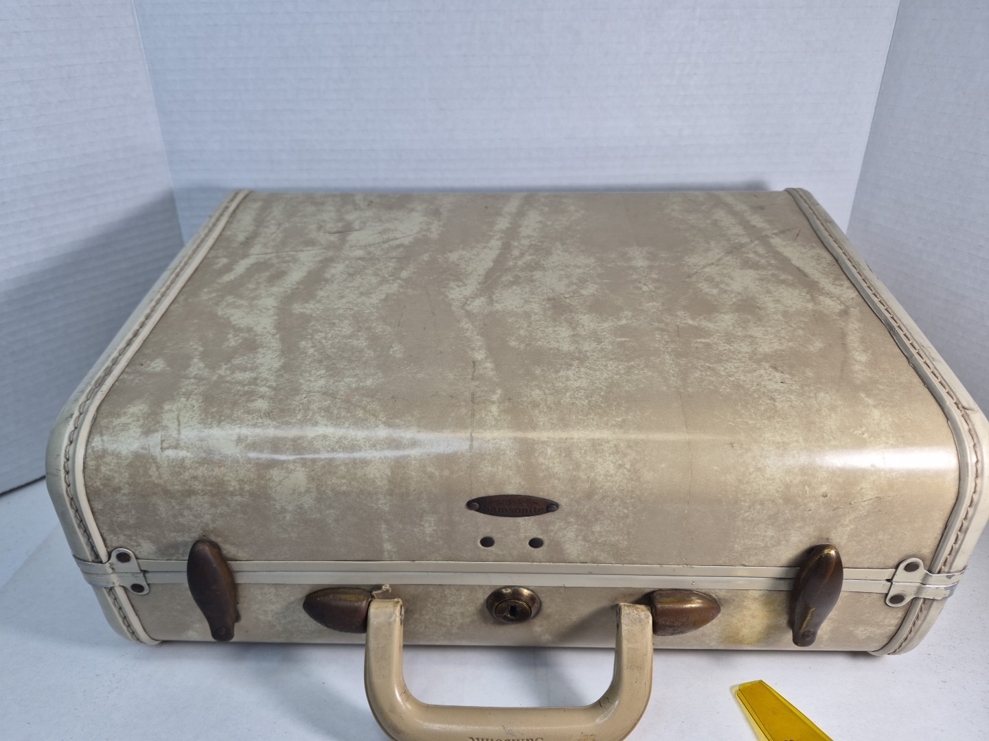 VTG 1950s Samsonite Shwayder Marble Cream Vanity Hardcase Luggage W/ Mirror Key