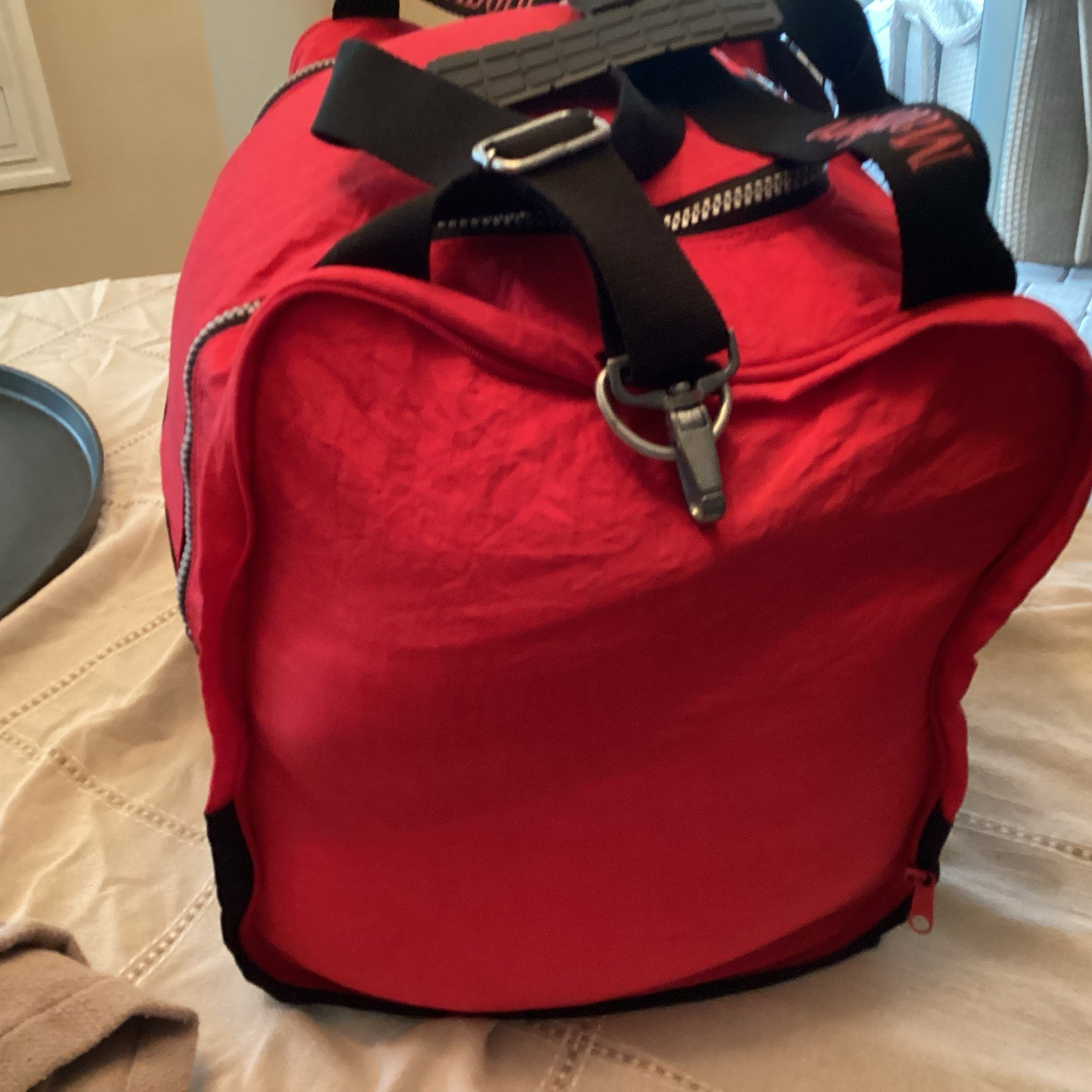 Marlboro Unlimited Vintage Travel Gym Carryon Duffle Bag