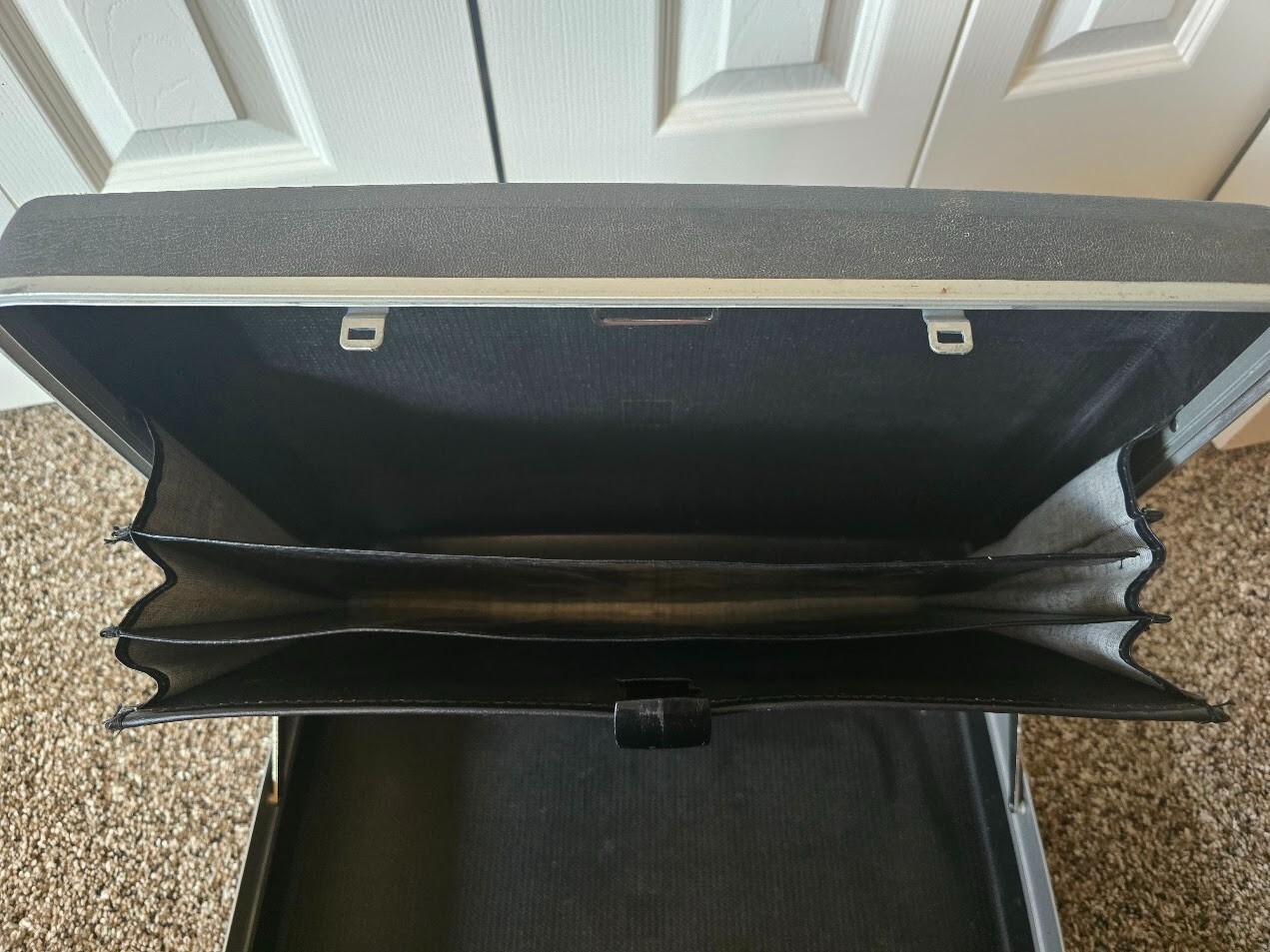 Vintage Samsonite Thin Briefcase Attache Black Hard Shell Mid Century