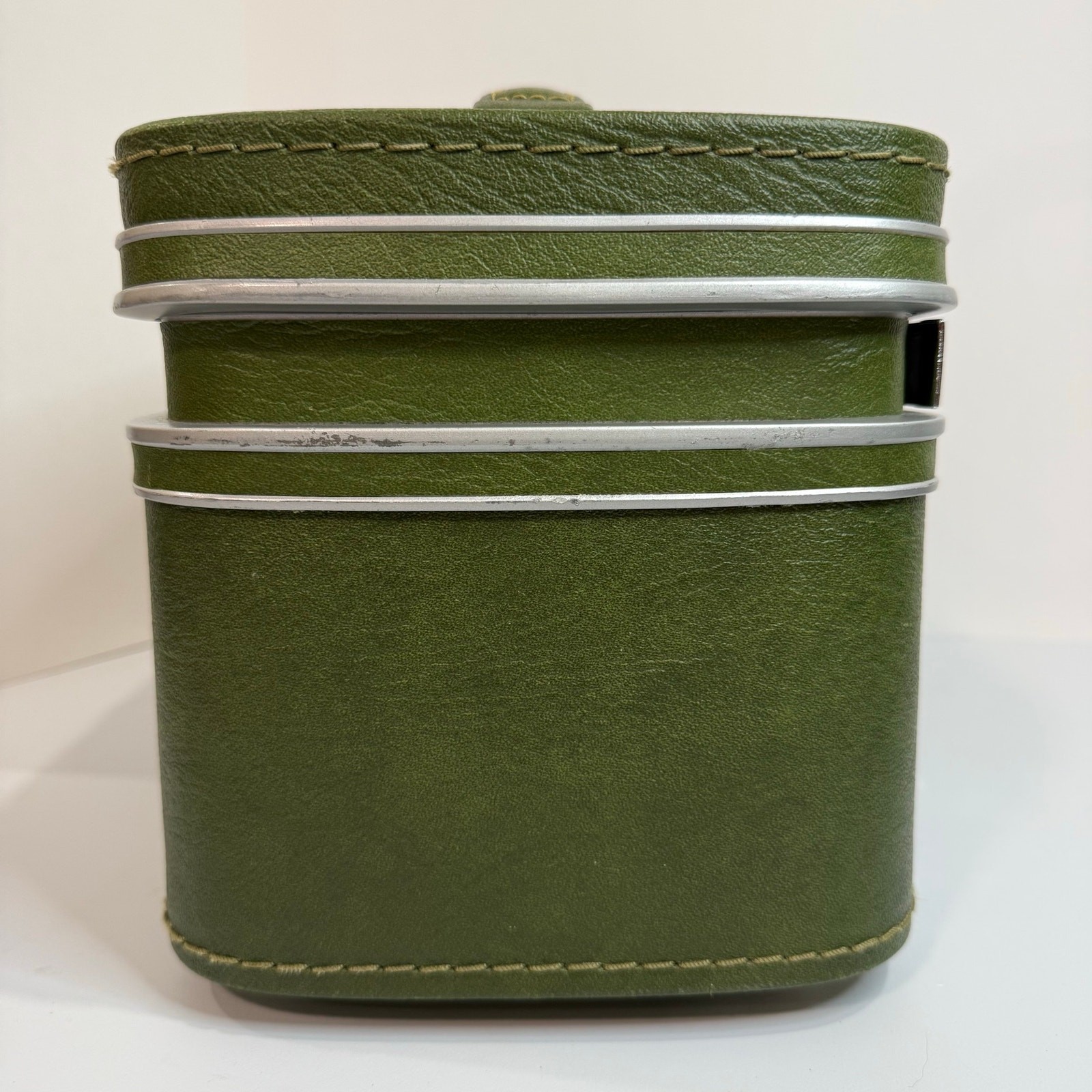 Vintage 1960s Samsonite Fashionaire Green Train Case Cosmetic Makeup Travel Case