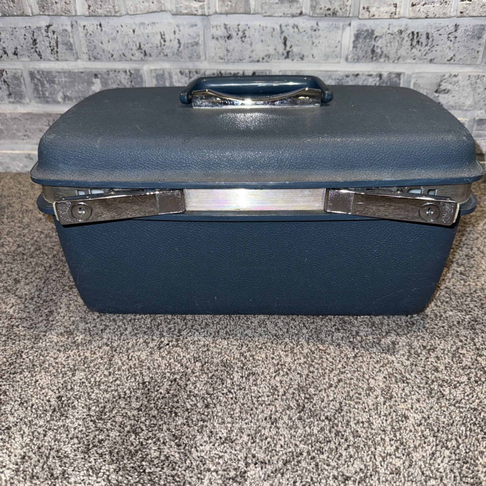Vintage Samsonite Saturn Train Case Carry-On Makeup Luggage Blue With Key, Tray