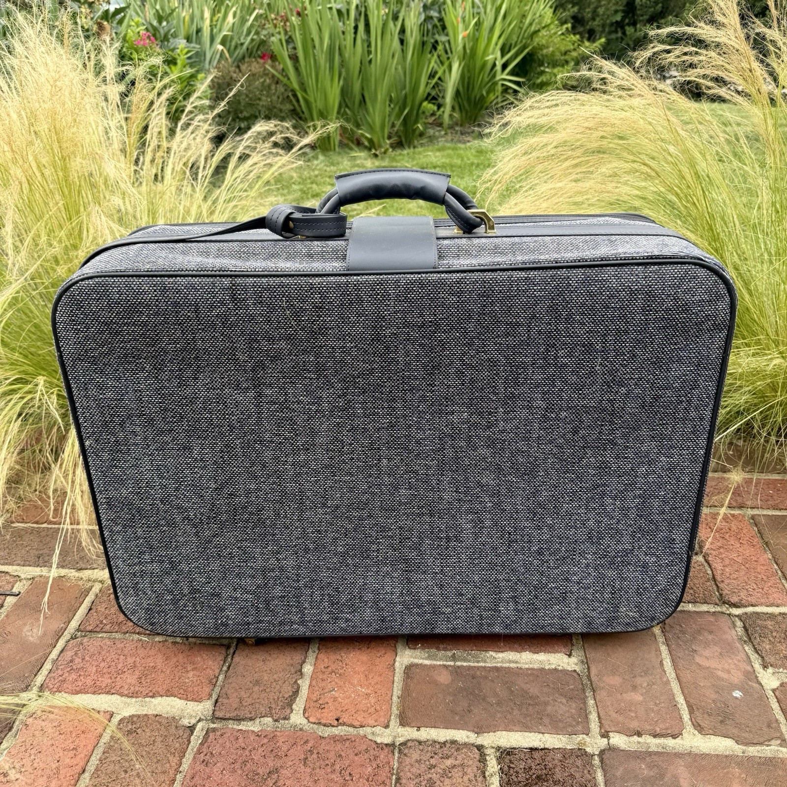 Vintage Luggage AMERICAN TOURISTER 4-Piece Nesting Set, Grey Tweed – NICE!!!