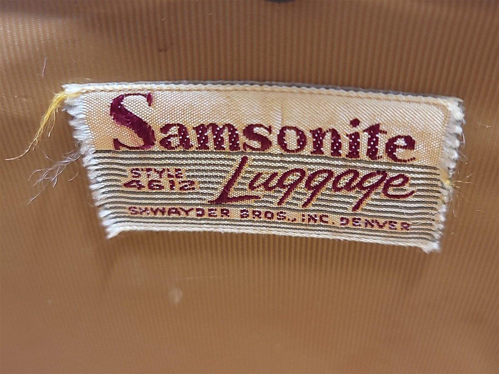 Samsonite Shwayder Bros. Brown Leatherette Train Case Model 4612 – No key