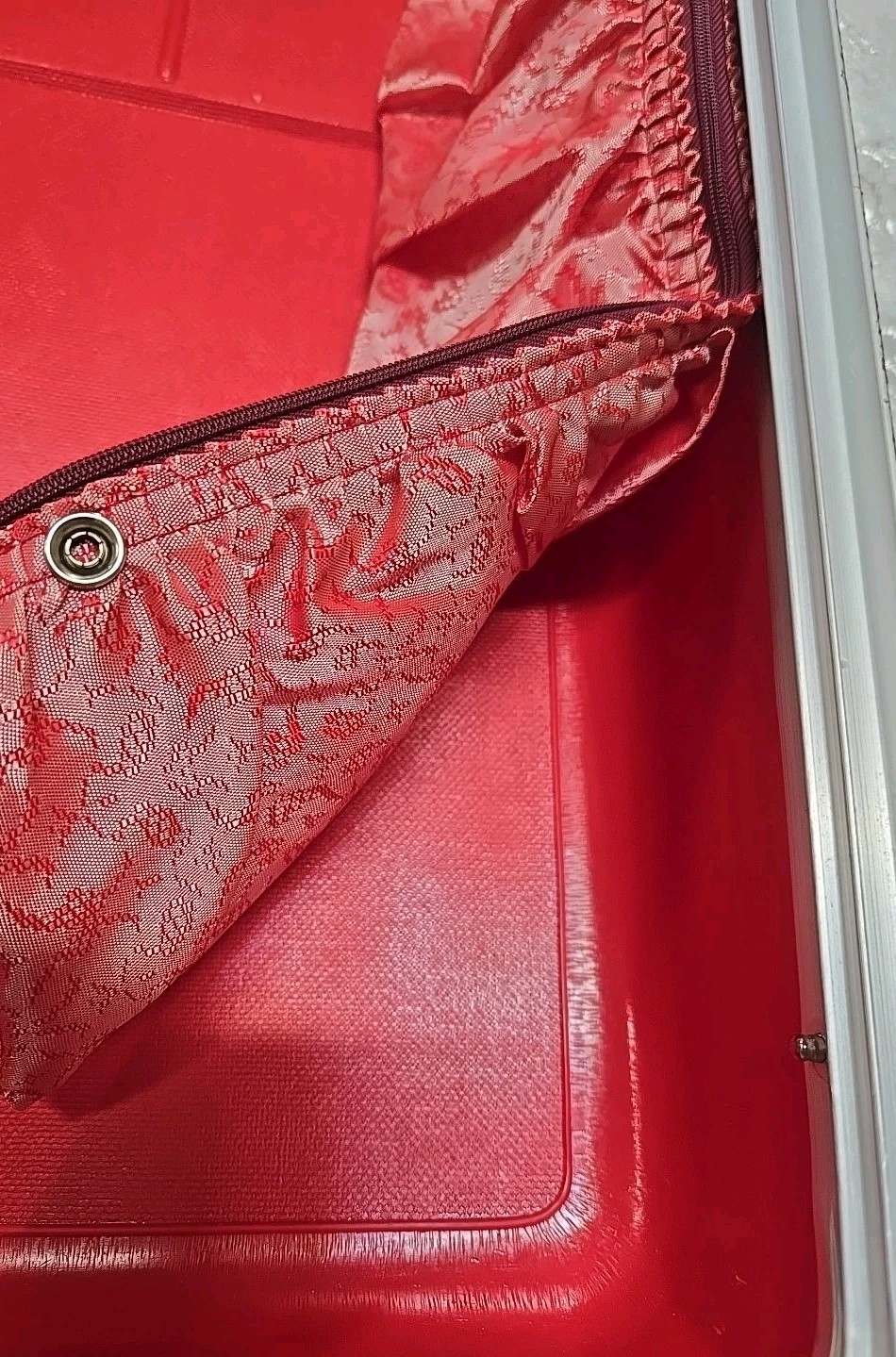 Vintage Sears Forecast Suitcase Red 21” Hard Case Luggage Mid Century No Key MCM