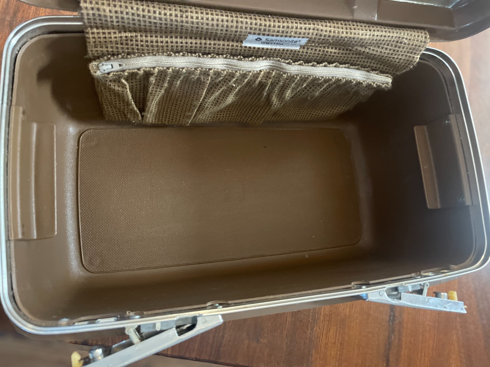 VTG Samsonite Train Case Montbello II Brown Luggage Case No Mirror or Tray