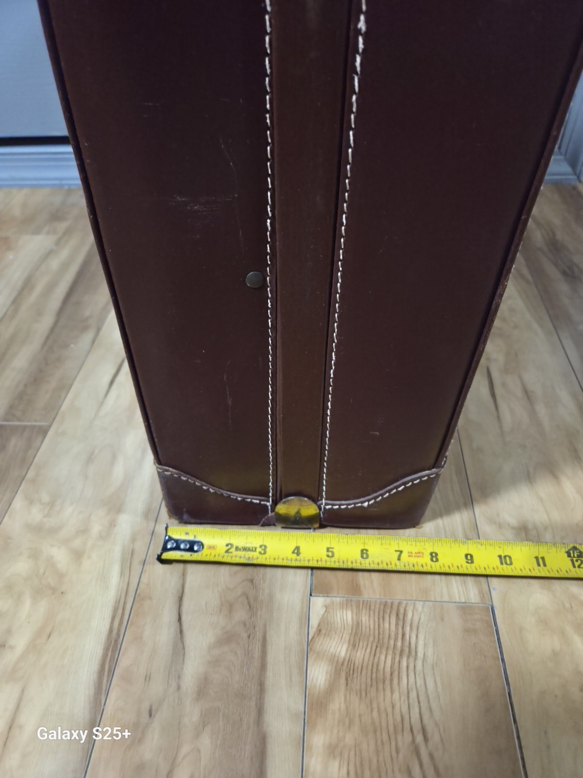 Hand Made Previously US Navy Veteran Owned Vintage 1930s Luggage Cow Leather.