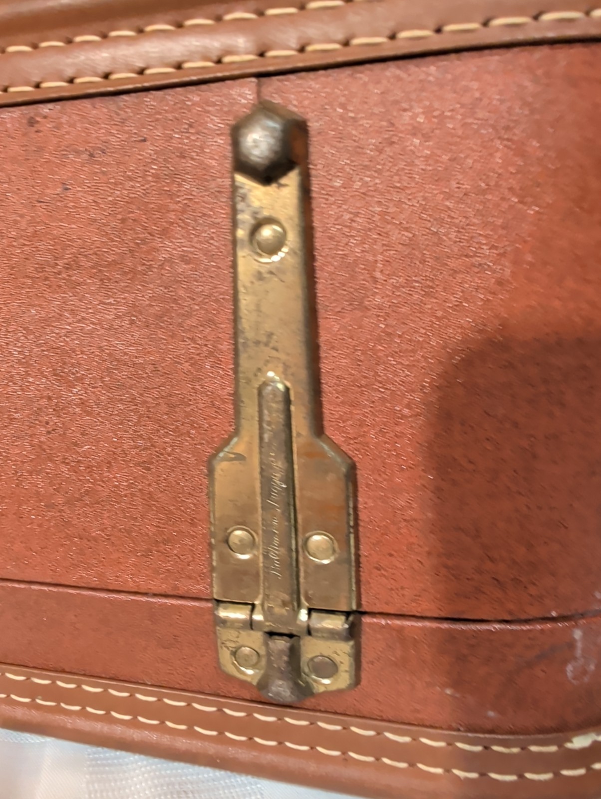 Vintage Starline Lady Luggage Brown Hard Suitcase Brass Stitched Trim 21x14x7″