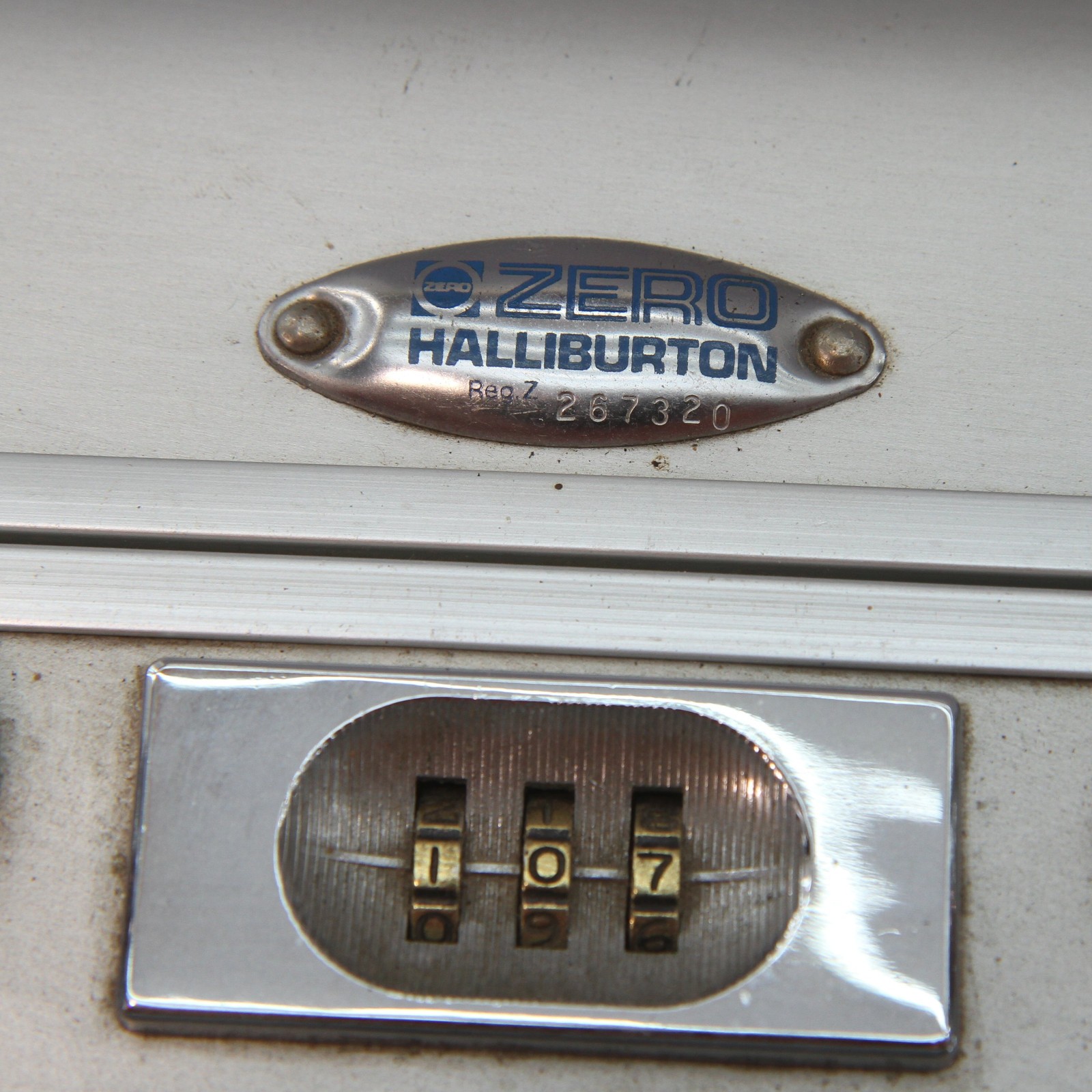 Vintage Halliburton Zero Camera Case No Foam 18″ x 13″ x 6″
