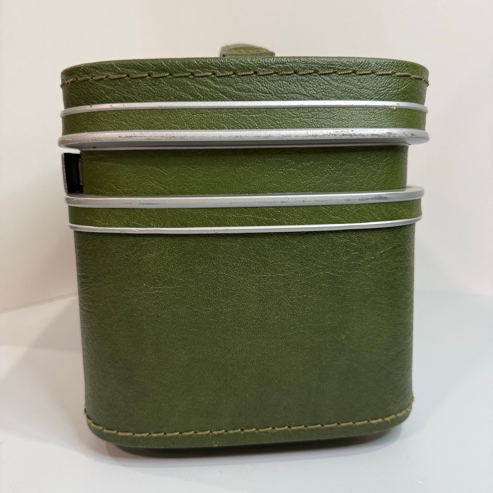 Vintage 1960s Samsonite Fashionaire Green Train Case Cosmetic Makeup Travel Case