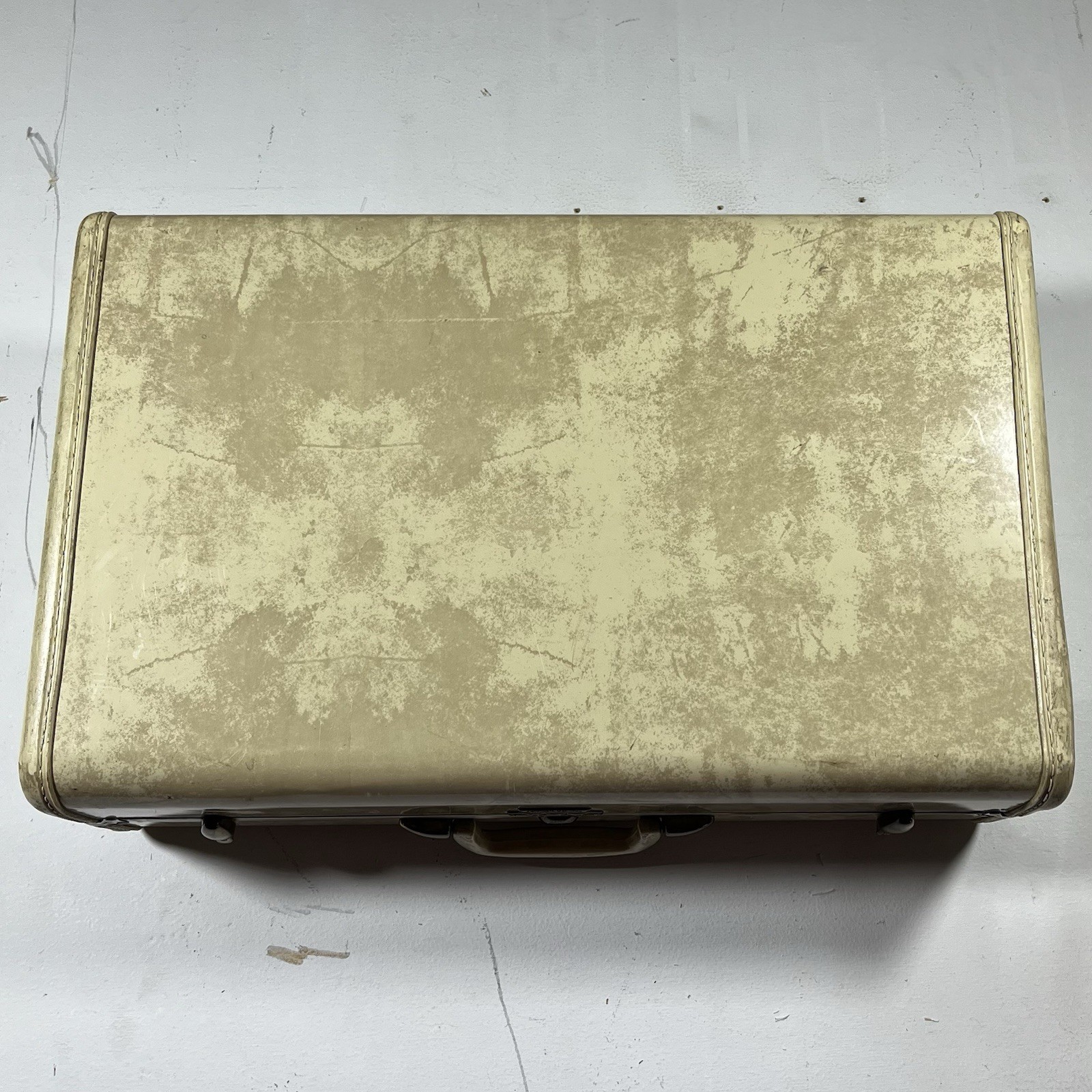 Vintage Samsonite Silhouette Marble Hardshell Suitcase Luggage Train Case Cream