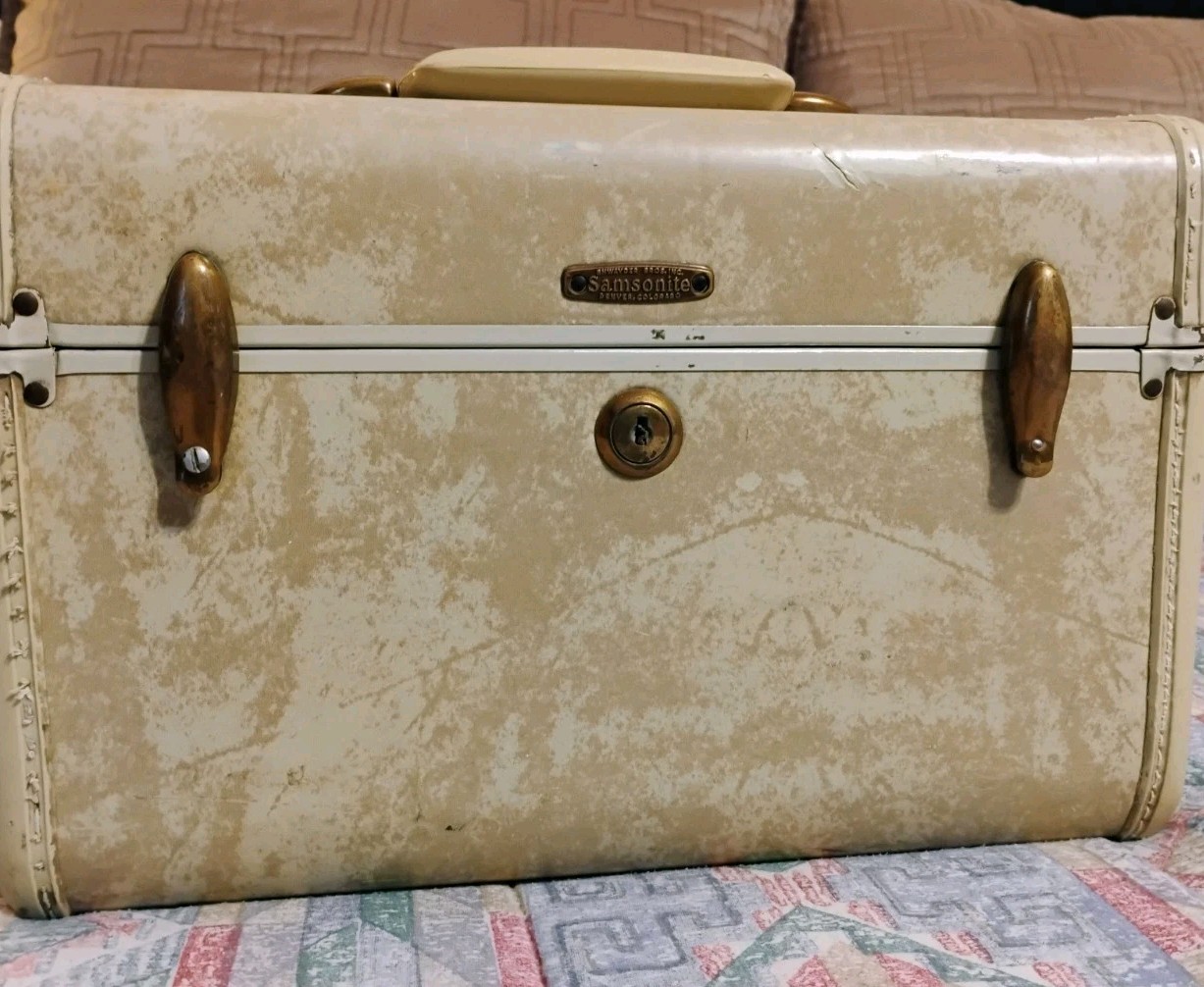 Samsonite Vintage Beige Hard Shell Vanity Case 1950s Extra Compartments