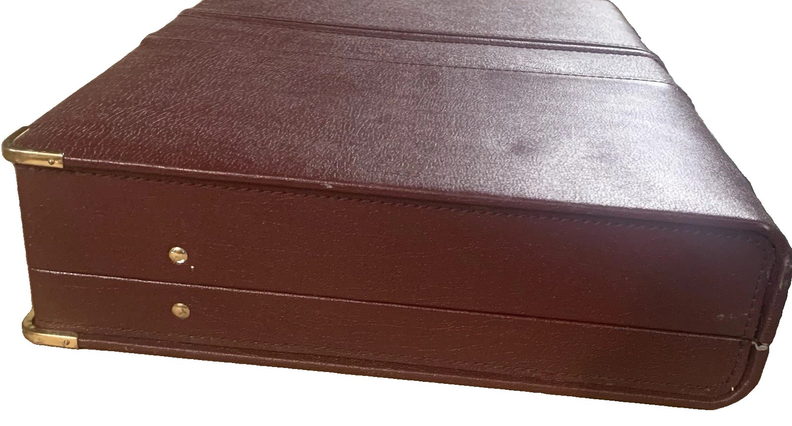 VTG Leather Briefcase The Wallstreeter by Earhart Burgundy Golden Accessories