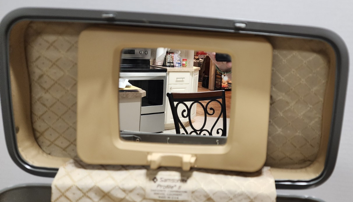VTG Gray Samsonite Profile II Hard Shell Train Case w/ Tray NO KEY *US Seller*