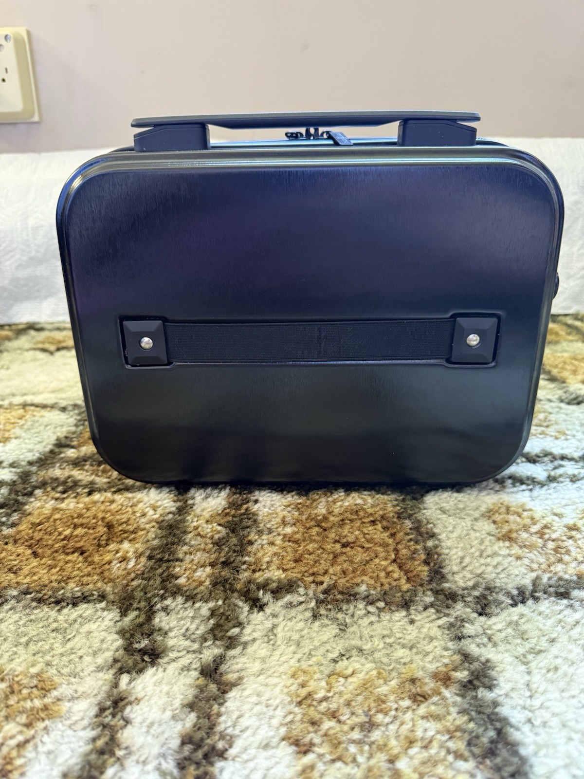 14 Samll Hard Shell Travel Case