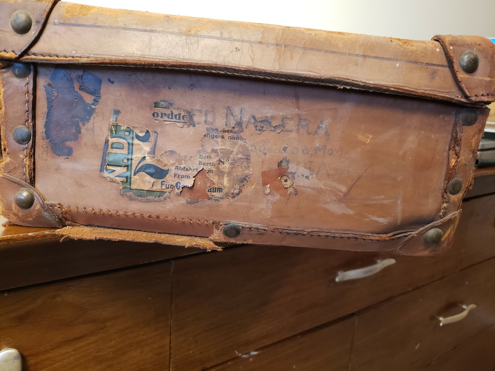 Vintage Antique LEATHER Train Case Suitcase Luggage Sante Fe Decor 🚂 👜