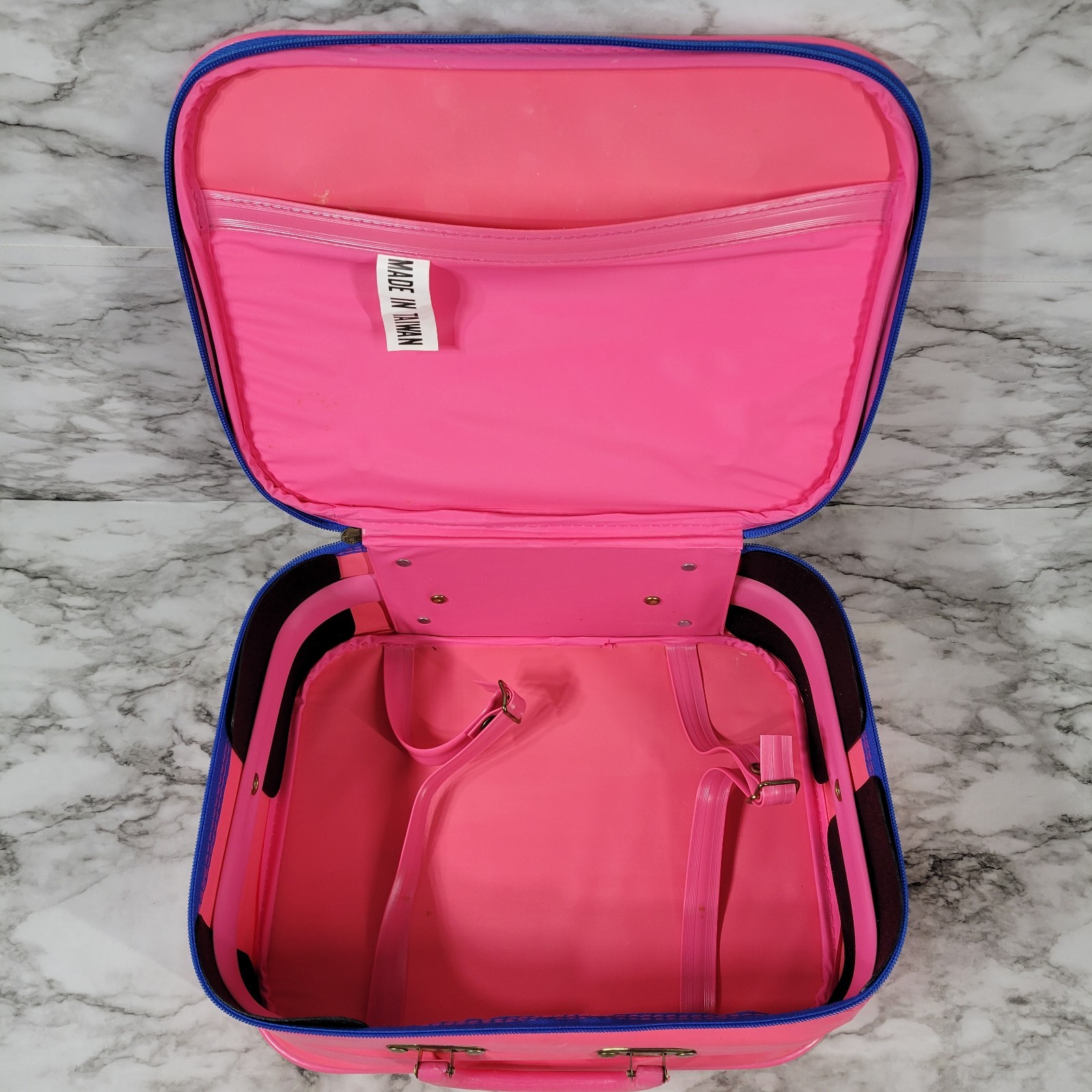 Vintage “GOING TO GRANDMA’S” 1980’s CHILD’S VINYL SUITCASE – BEAUTIFUL COLOR’S
