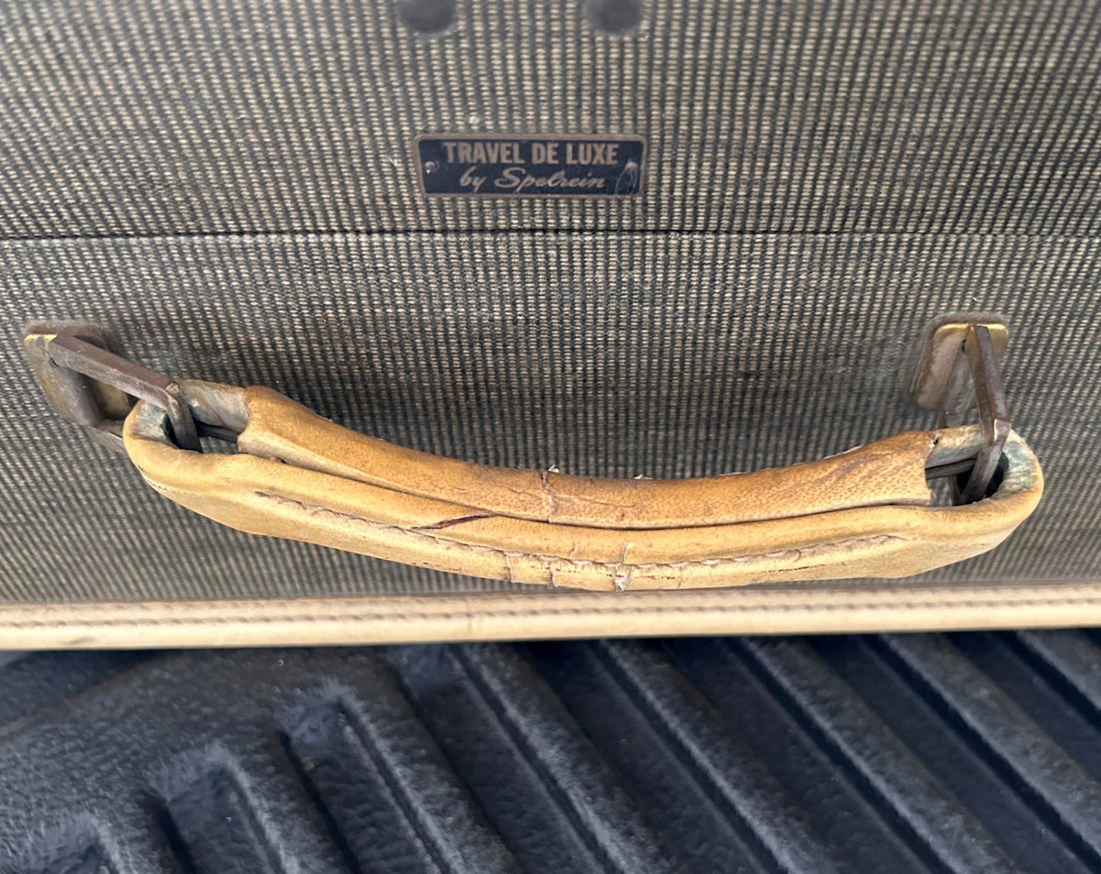 Vintage Travel De Luxe Spelrein Luggage 3 Piece Suitcase Set LOCAL PICK-UP ONLY