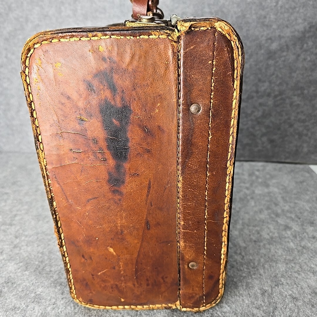 Antique Leather Suitcase With Cunard White Star Cabin Class “L” Sticker