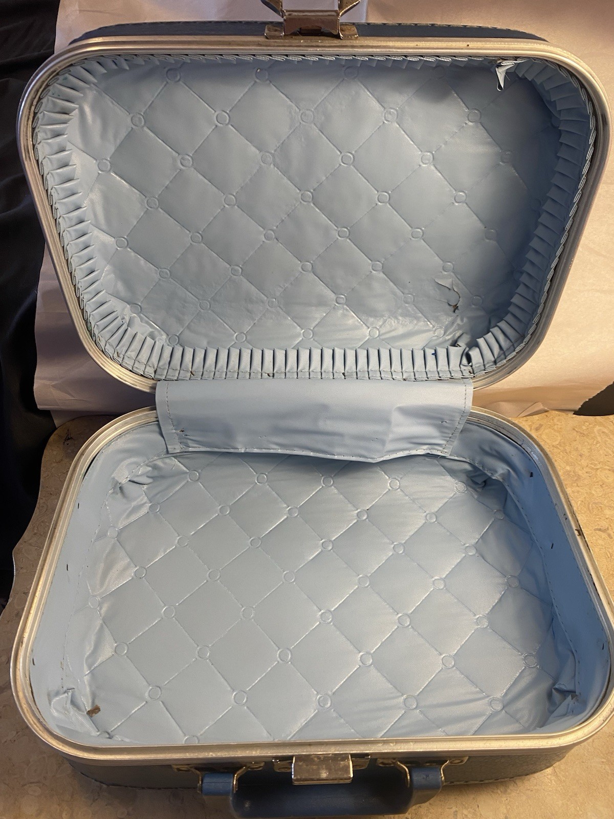 VTG Mid Century Blue Hard Sided “I’m Going To Grandmas” Suitcase
