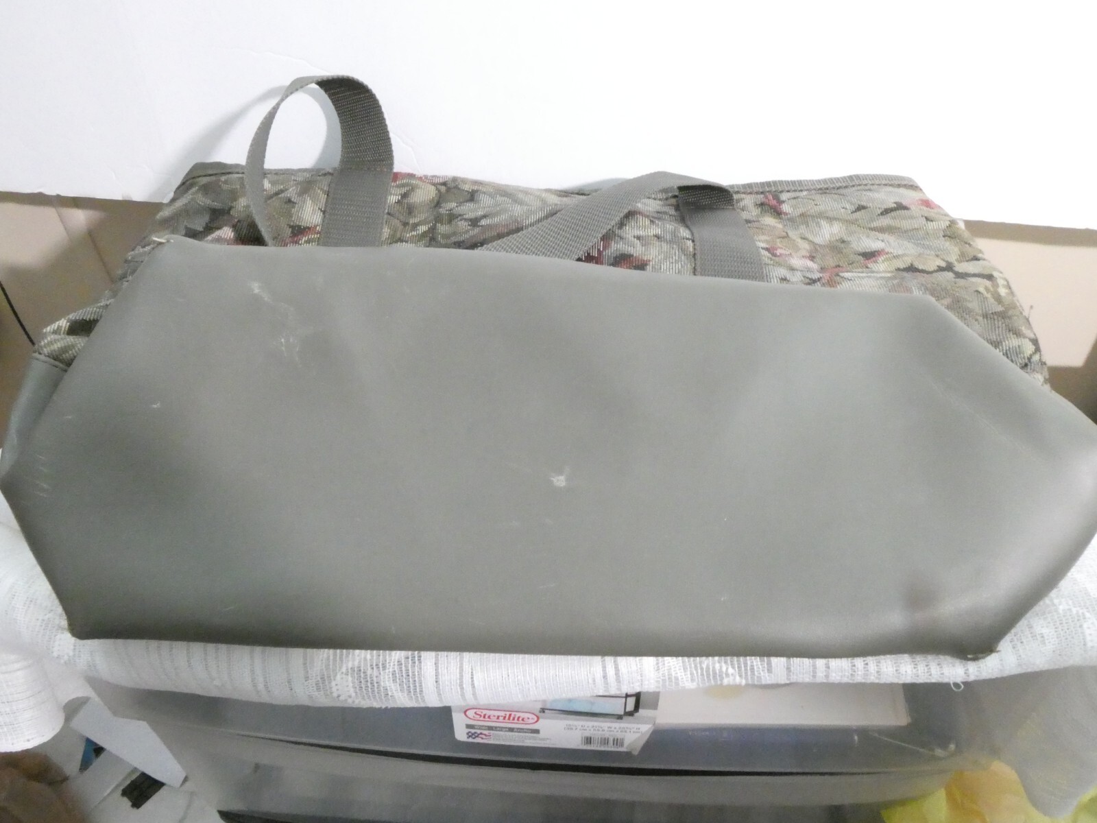 Vintage American Tourister Tapestry Floral Overnight Bag Tote Carry On Zip Top