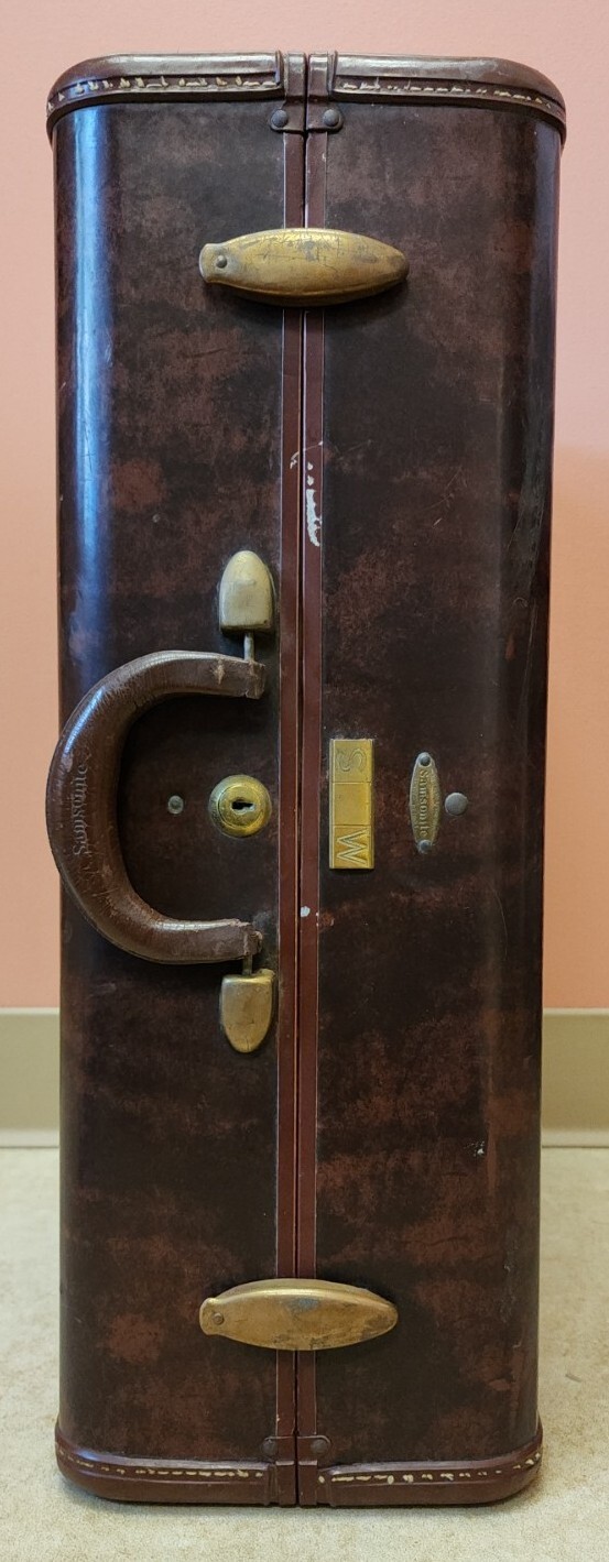 Shwayder Bros Samsonite 1939 Suitcase Hardside Vulcanized 21×17×8″ Brass Hangers