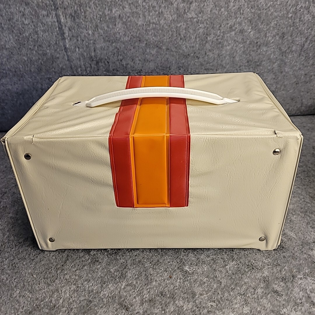 Vintage 1970’s or 80’s Travel or Hobby Case 10″ x 5″ x 5″