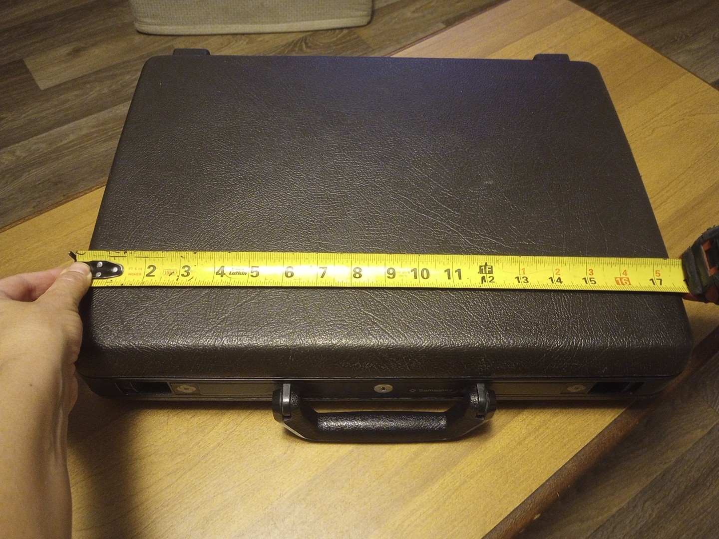 Samsonite Vintage Hard Shell Briefcase Black, 18″x12″x3″ No Key