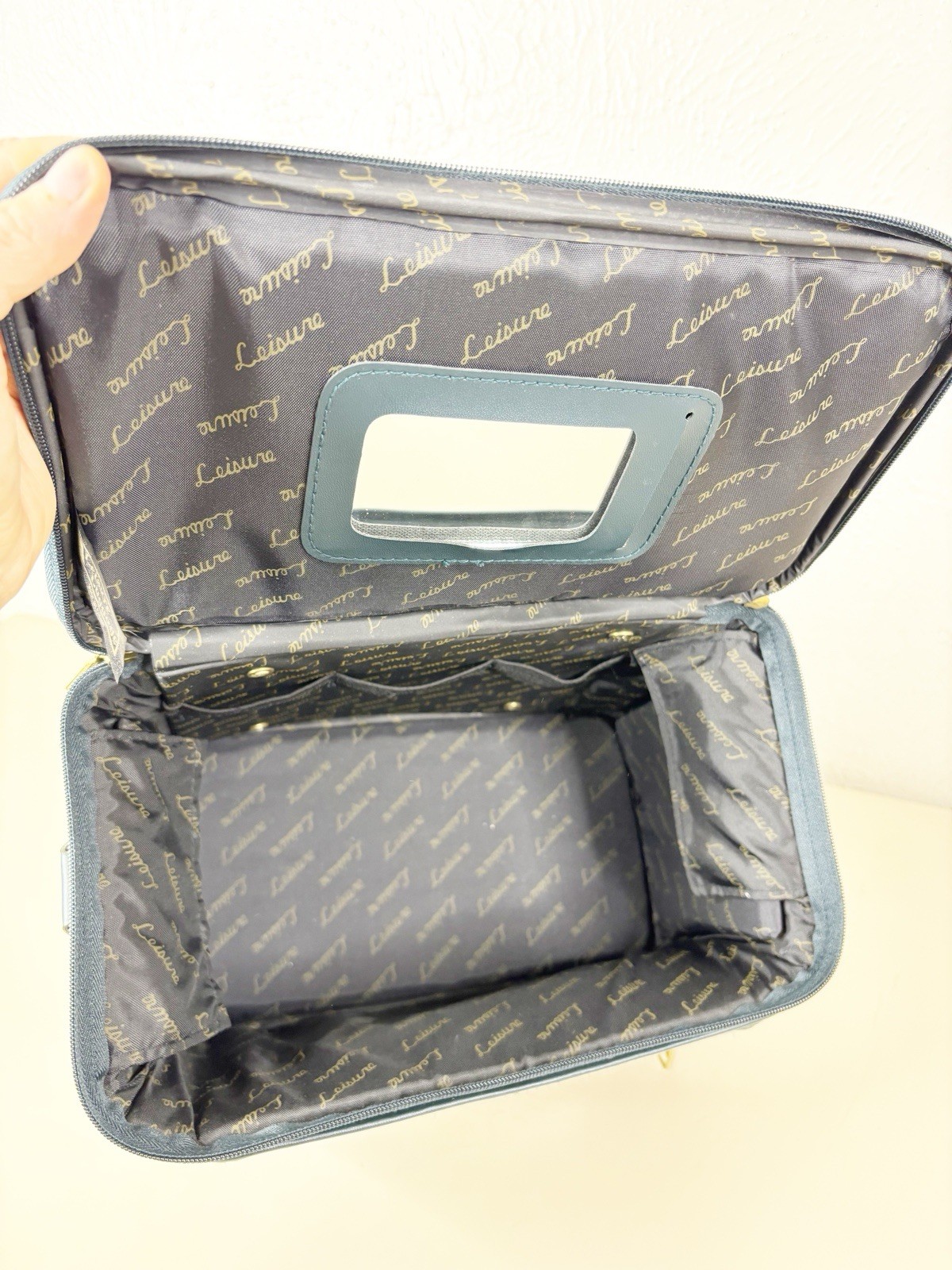 VTG Leisure Luggage Tapestry Train Case Cosmetic Vanity Bag Floral 9x13x7 EUC