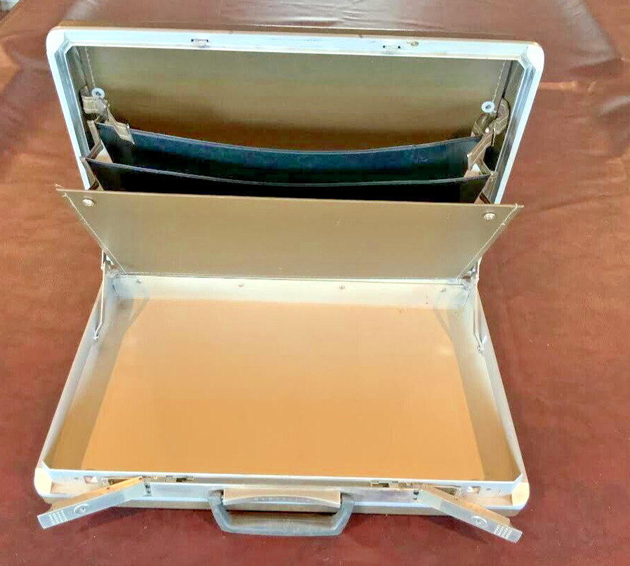 Vintage Samsonite Brown Hard Shell Briefcase Business Classic Latch NO KEYS