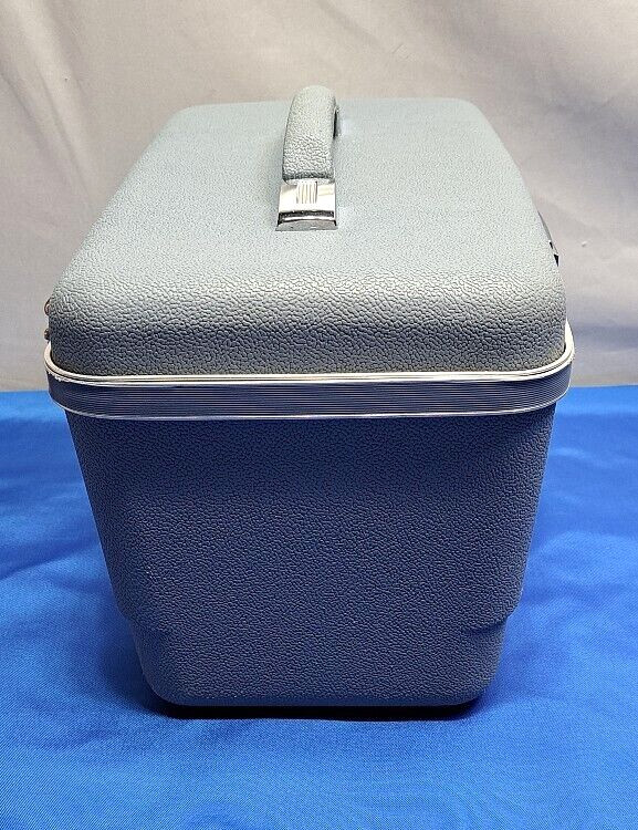 Vintage Sears Forecast Beauty Train Case Makeup Hardshell Luggage Carry On