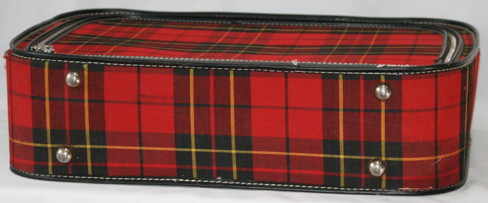 Grasshopper Suitcase Red Black Yellow Tartan Plaid Zip Luggage 21″ x 15.5″x 5.5″
