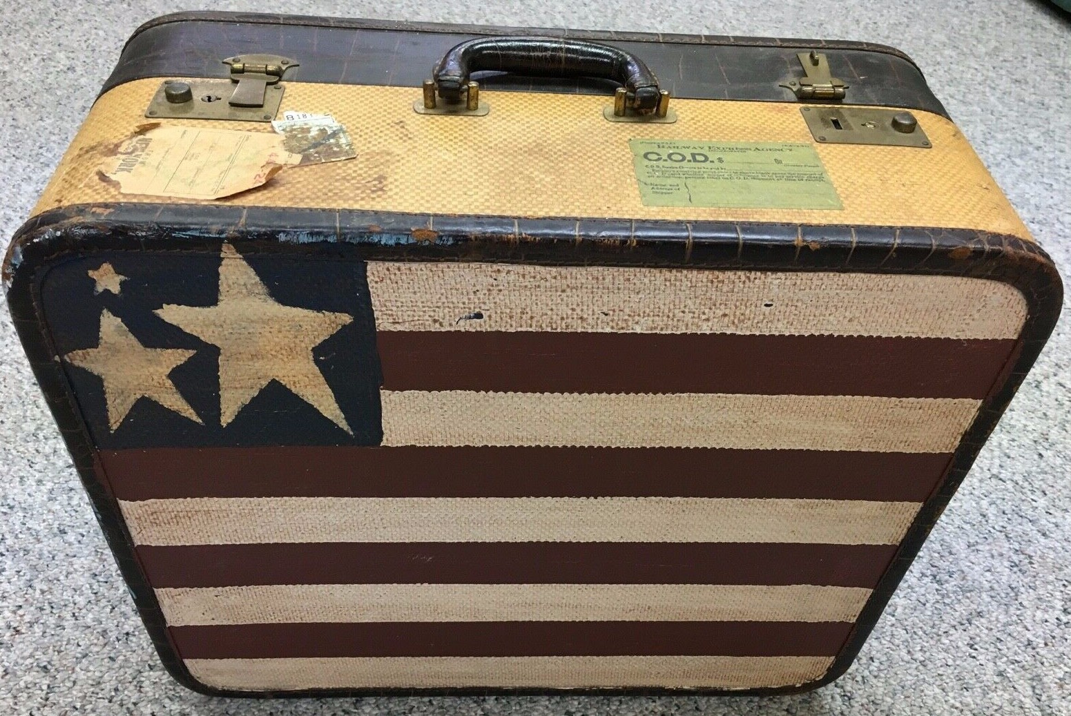 Cavanaugh Luggage Craftsman Suitcase w/Leather Trim & Basket Weave