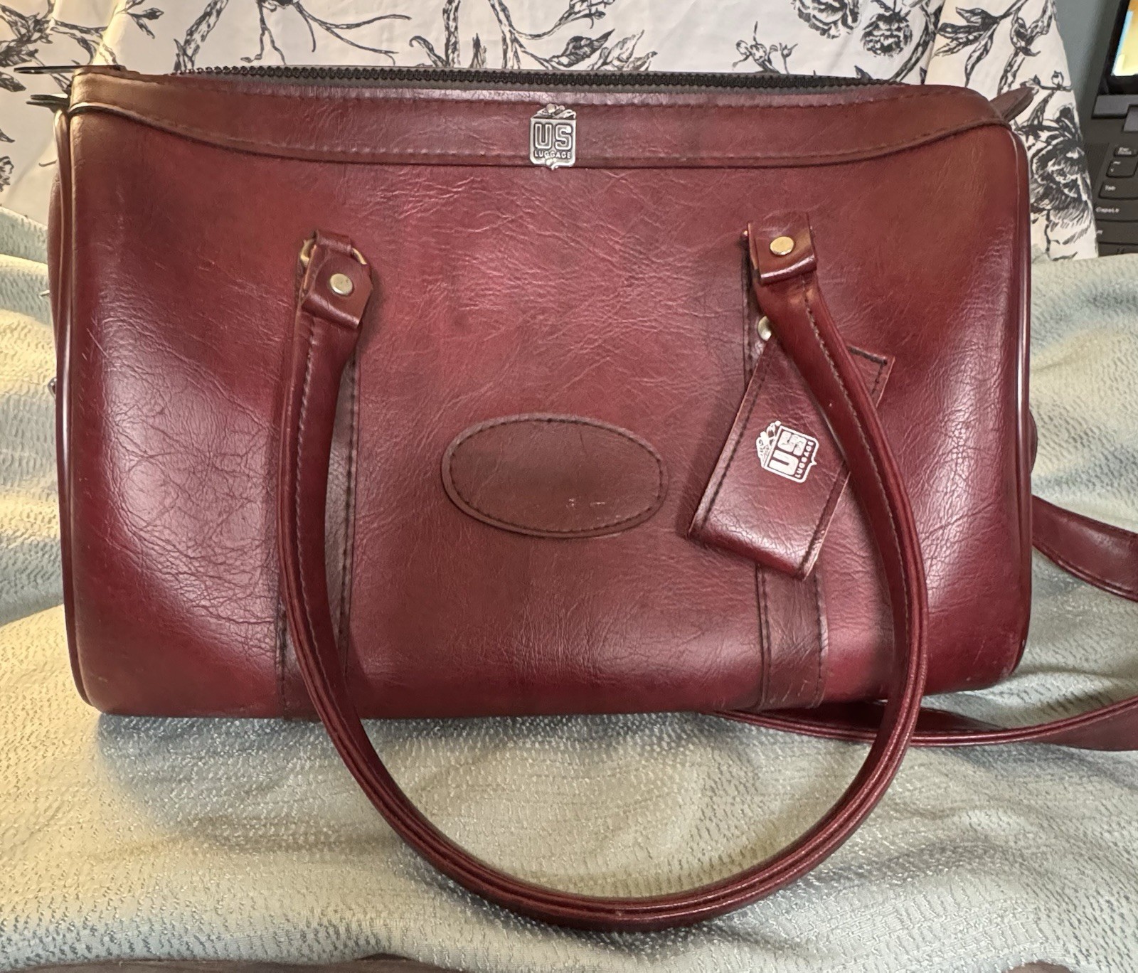 US Luggage Vintage Red Leather Boston Bag Seville Francesca Handles Strap Zip