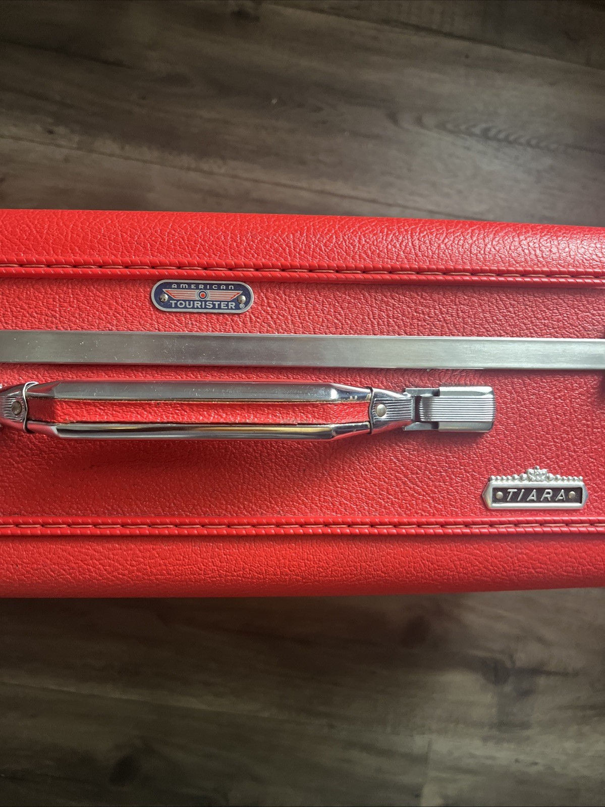 American Tourister Tiara Red Hard Shell Suitcase Luggage VTG 1960’s (no key)