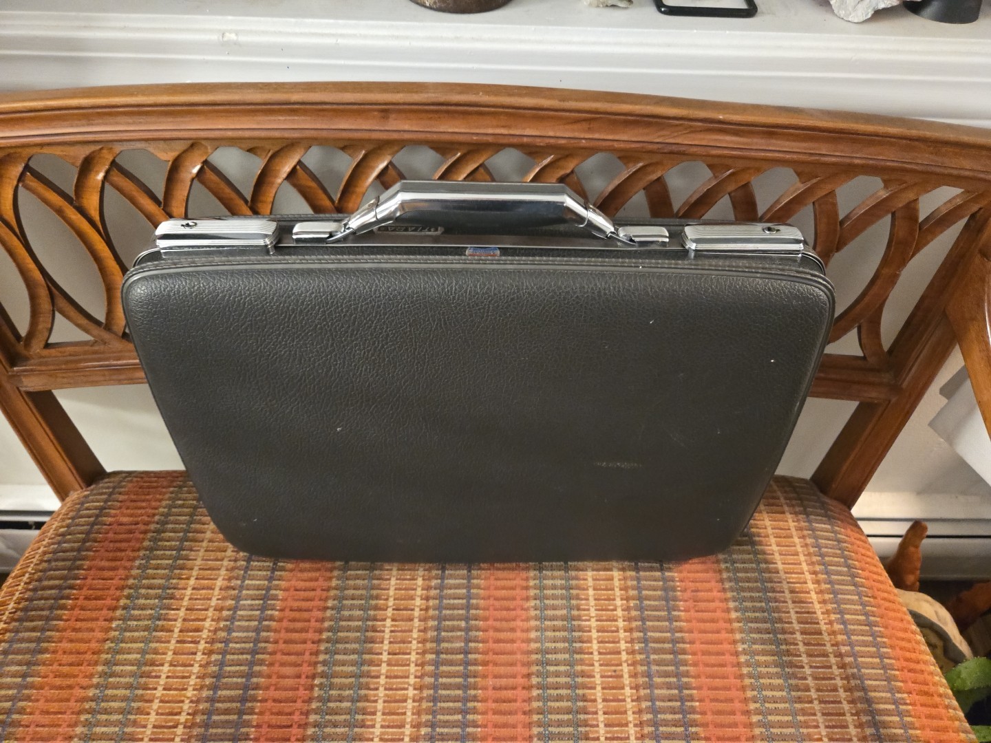 Tiara American Tourist Vintage Grey Hardcover Suitcase Computer & Paper Files