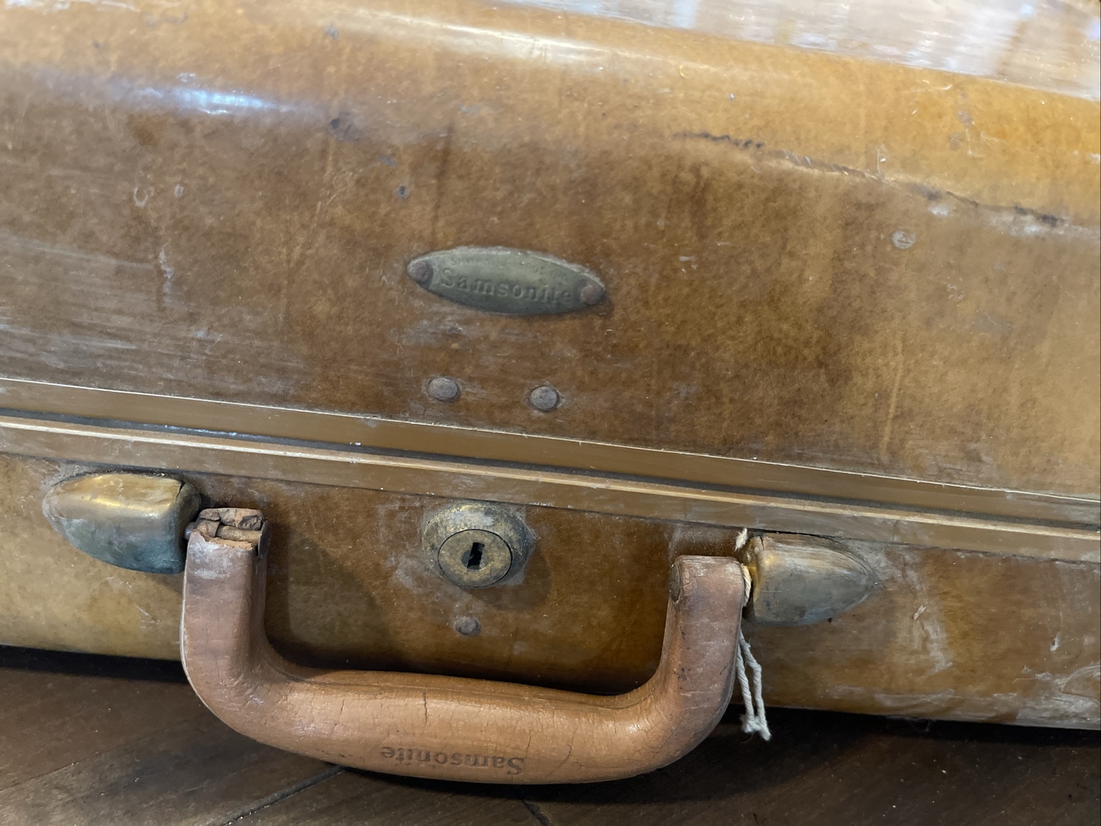 Vintage Samsonite 21” X 13” Leather Hard Shell Suitcase Luggage Loose Binding