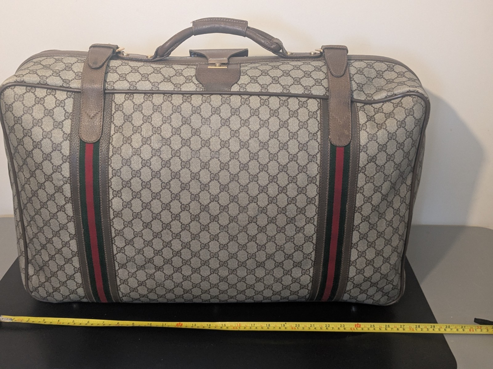 Gucci GG Supreme Logo AUTHENTIC Vintage Suitcase Trunk Travel Luggage WITH COA